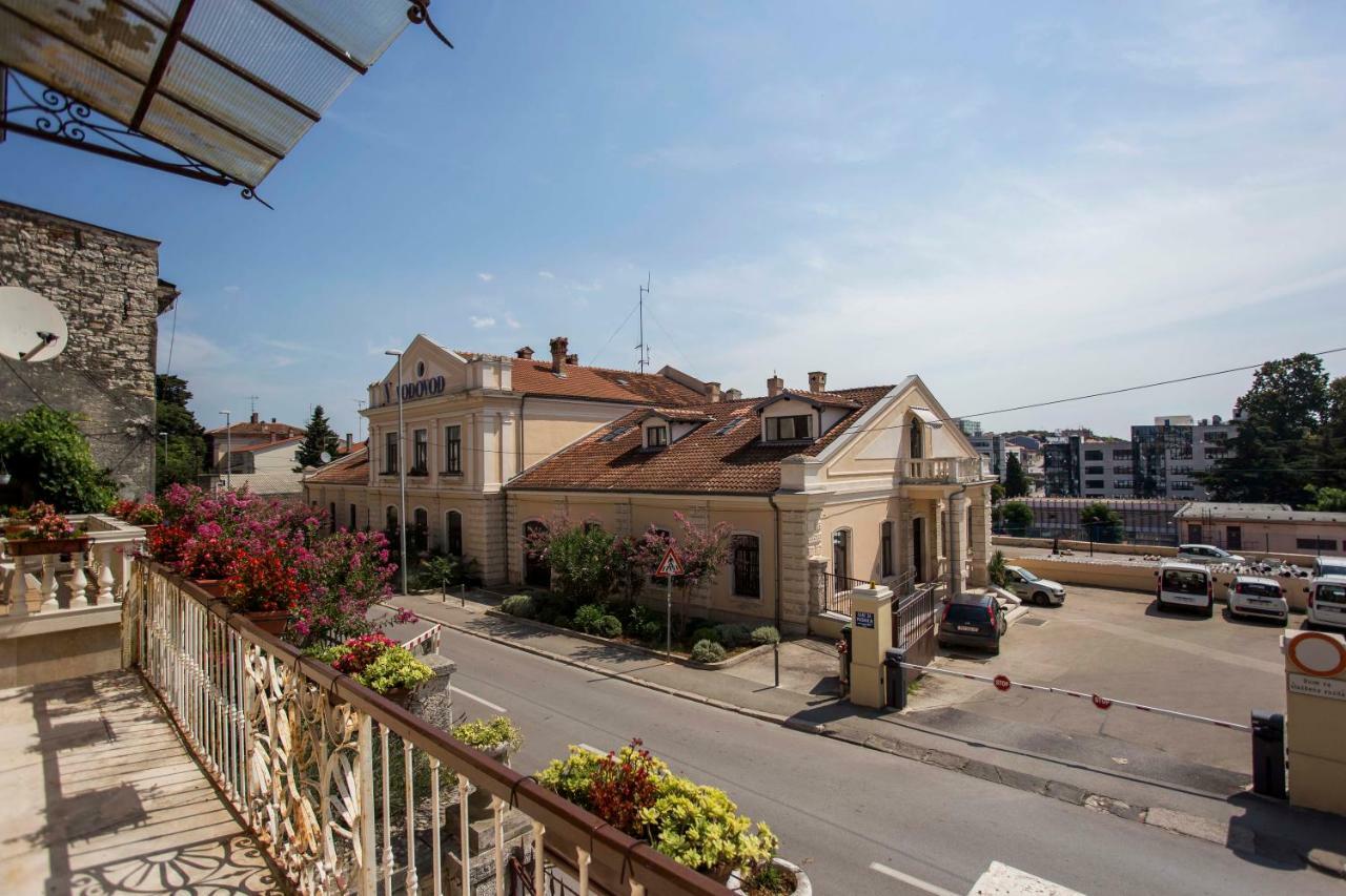 Emanuel Apartman Пула Екстер'єр фото