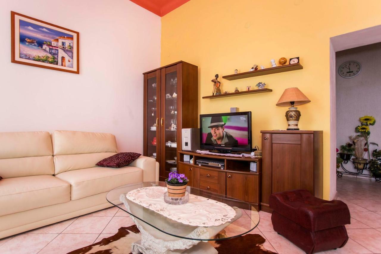 Emanuel Apartman Пула Екстер'єр фото