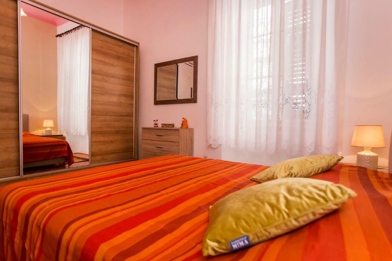Emanuel Apartman Пула Екстер'єр фото